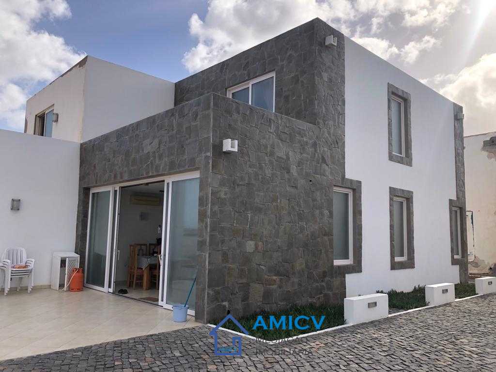 CASA DE PEDRA T3 CALHAU
